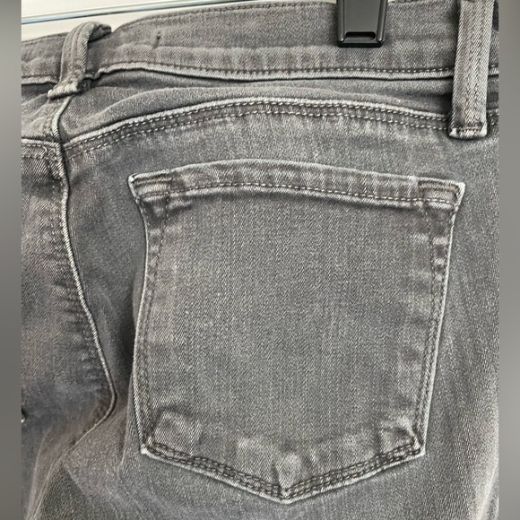 J Brand-skinny leg. Grey jeans, size 26. - Picture 6 of 6